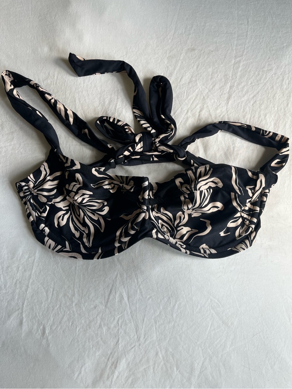 l*space Black Bikini Top with Cream Floral Print